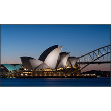 Load image into Gallery viewer, Mountains to the Sea 2026: Australia - Photo Tour
